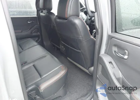 2023 Nissan Frontier Pro-4X 4X4 z USA, uszkodzony, nr VIN 1N6ED1EK9PN669470